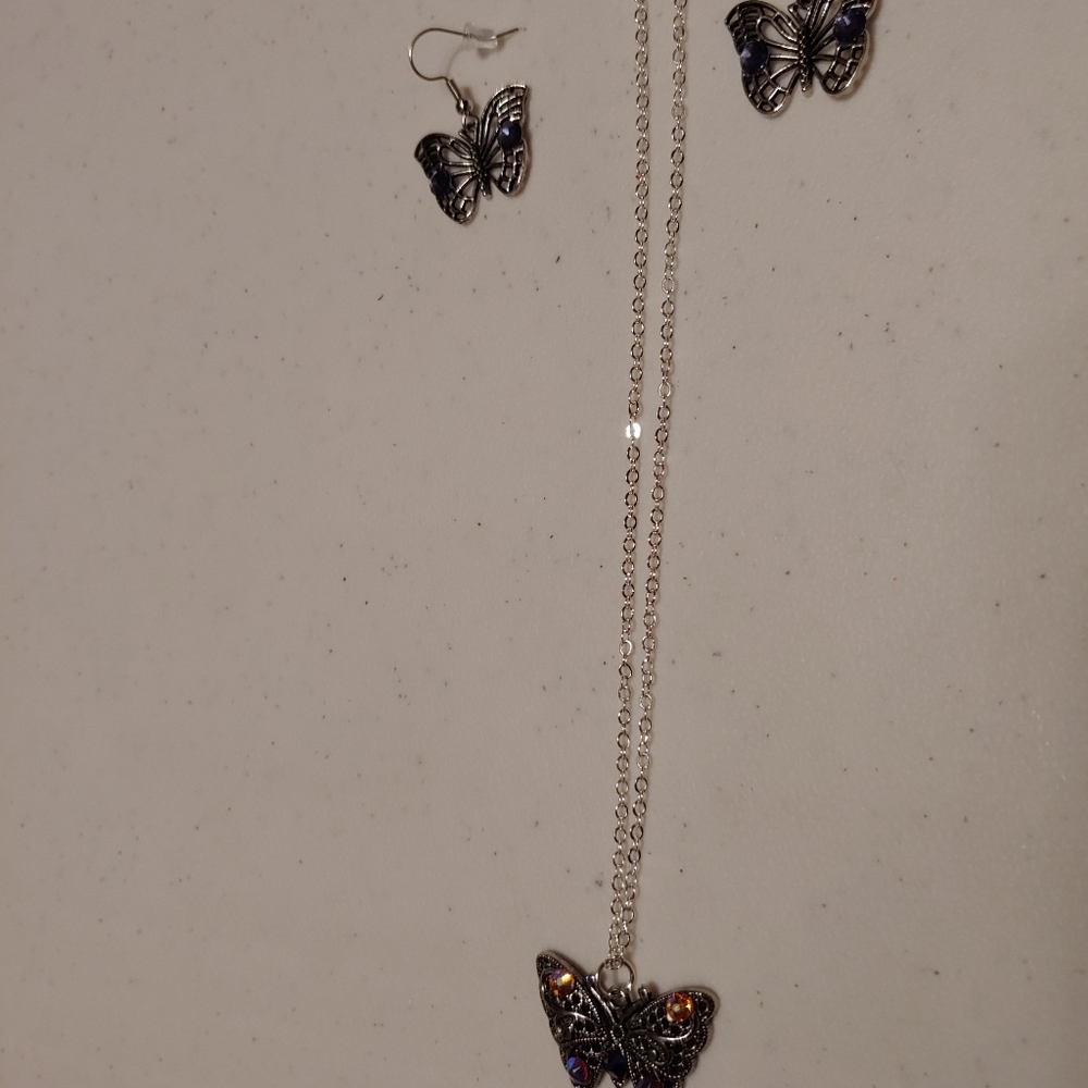 Butterfly set - Picture 3 of 7